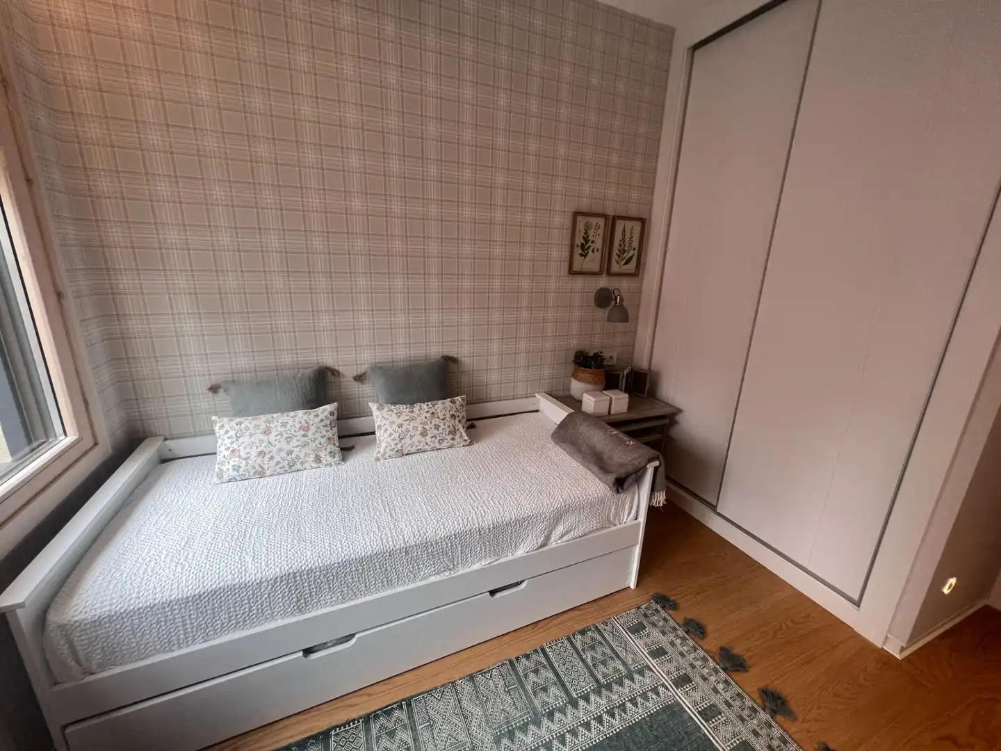 Habitación de Apartamento de alquiler en León Capital  con Calefacción, Parquet y Amueblado