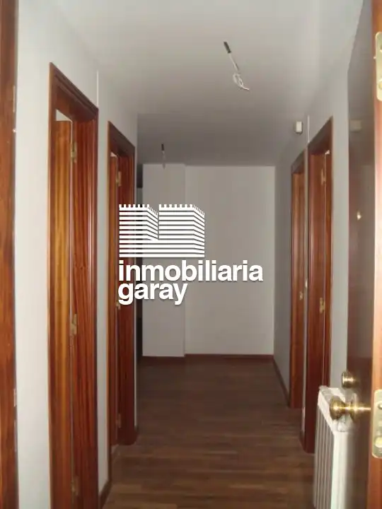 Dúplex en venda en Medina de Pomar amb Calefacció, Terrassa i Moblat