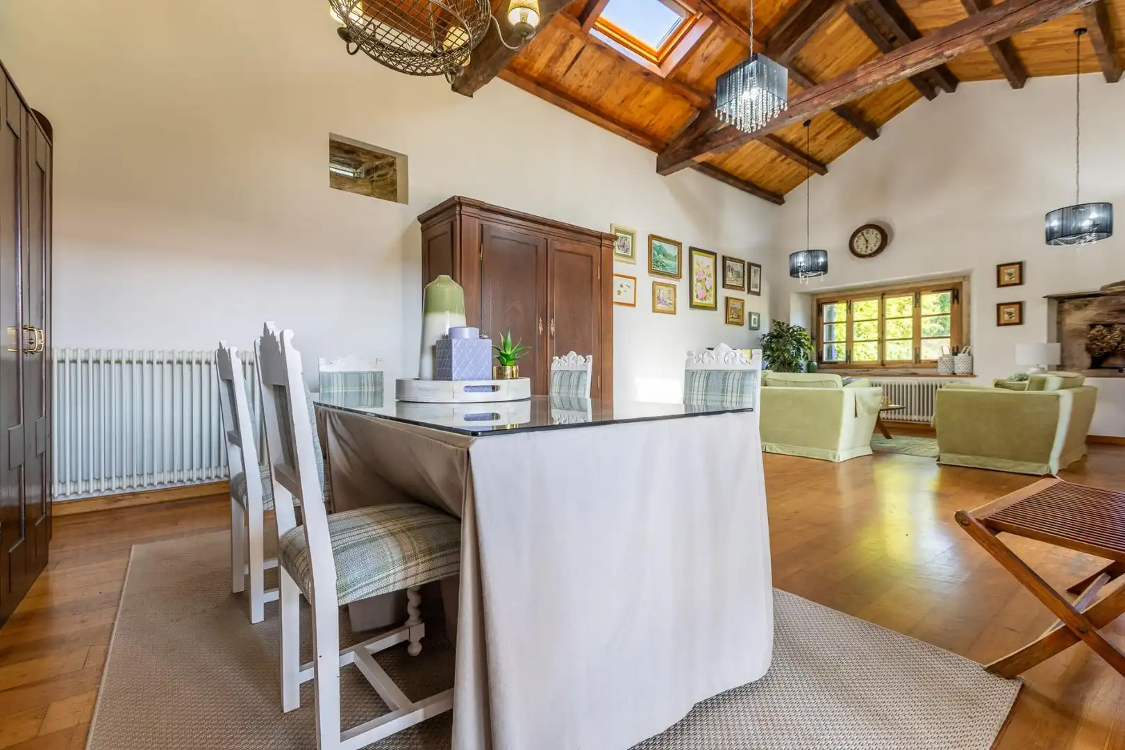 Comedor de Casa o chalet en venta en O Pino  con Calefacción, Jardín privado y Terraza