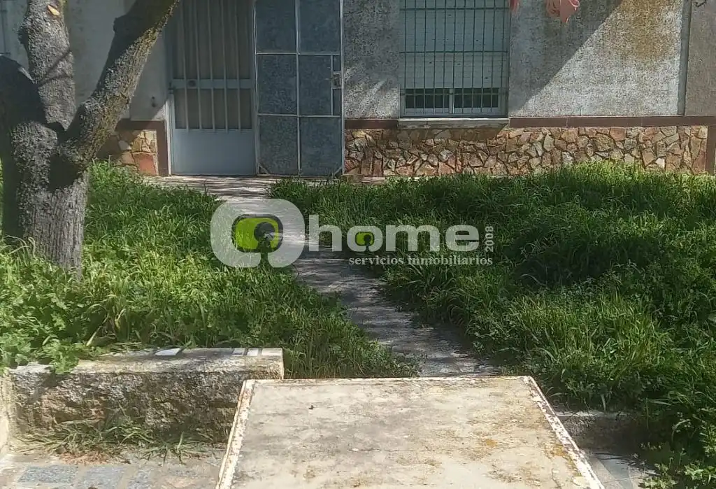 Casa o xalet en venda en Montamarta amb Jardí privat
