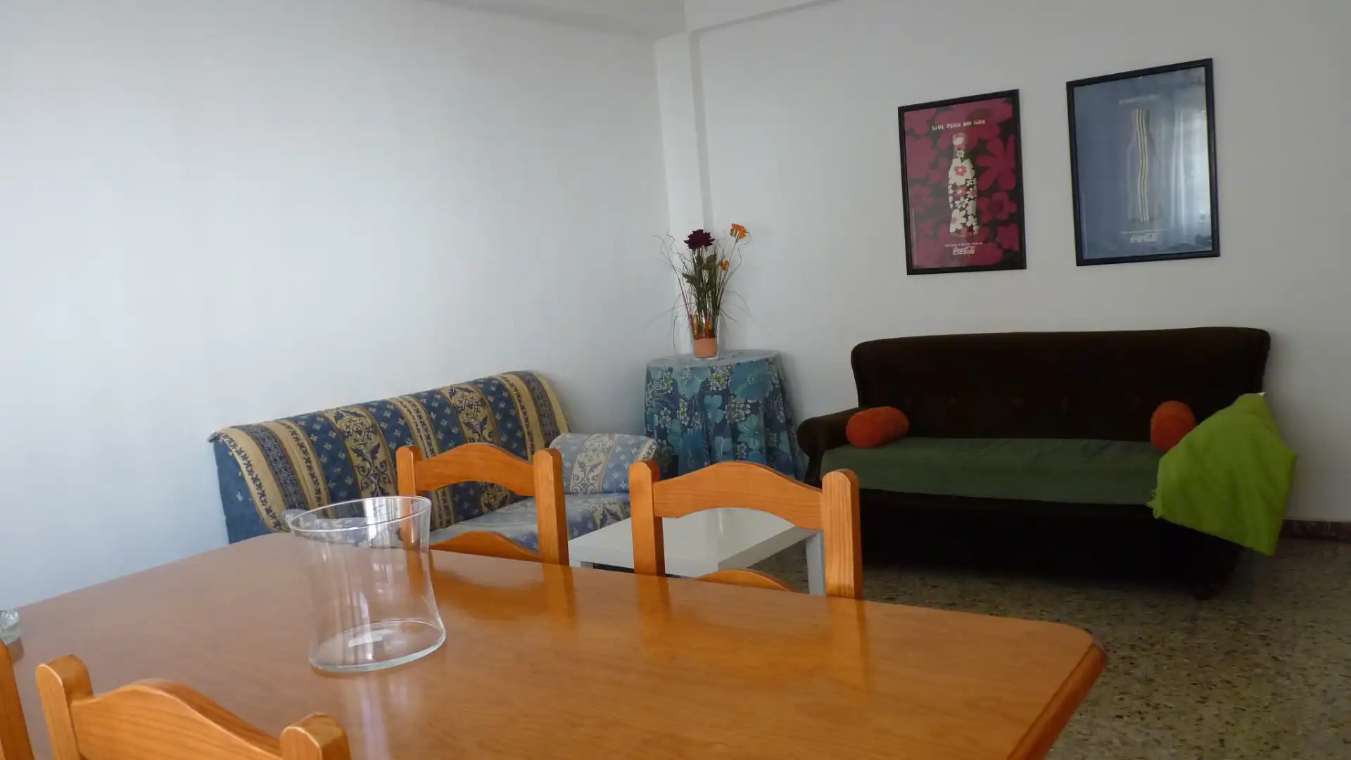 Sala de estar de Piso de alquiler en  Zaragoza Capital con Calefacción, Amueblado y Horno