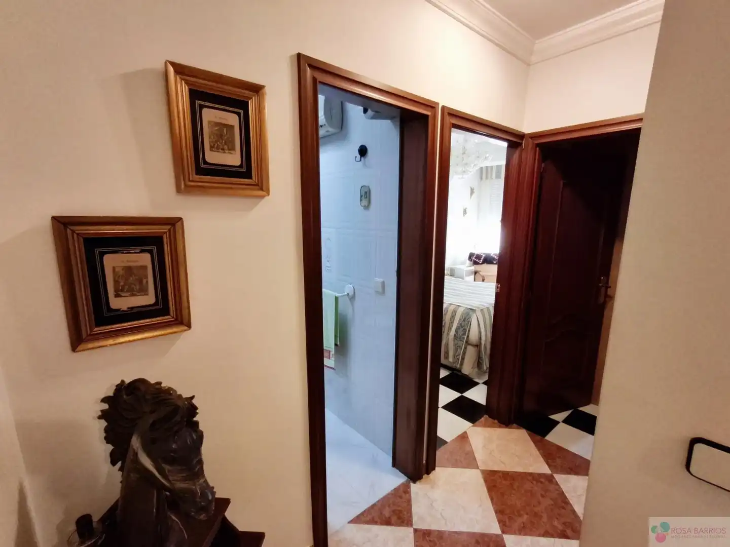 Wohnung zum Verkauf in Marbella mit Klimaanlage, Terrasse und Möbliert