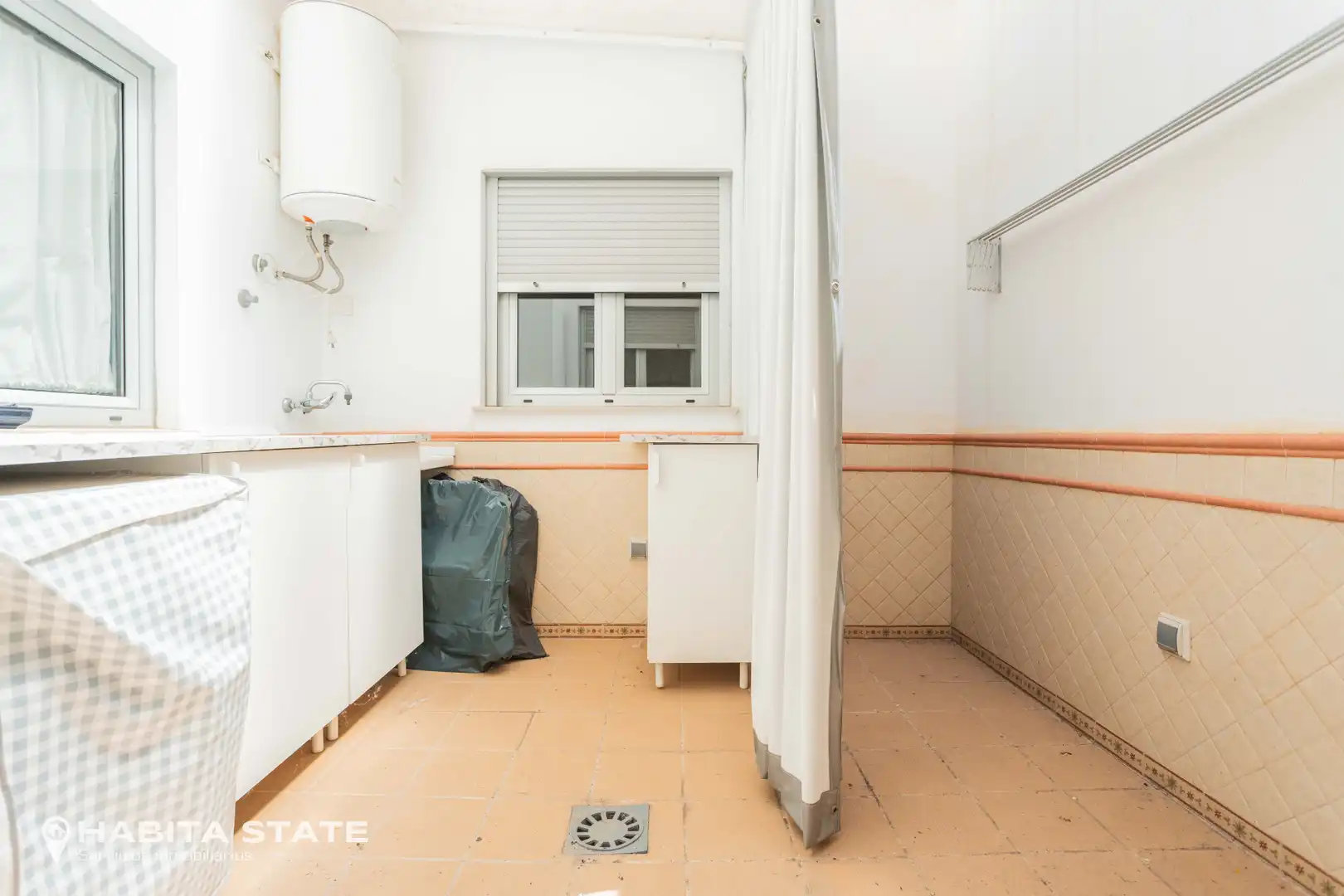 Cocina de Piso en venta en Almería con Aire acondicionado, Calefacción y Trastero