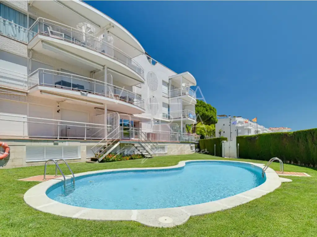 Apartament amb piscina en venda a Avenida Catalans Universals Dels 8, imagen 30