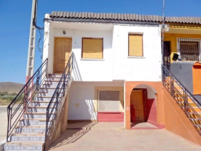 Exterior view of Single-family semi-detached for sale in Tobarra