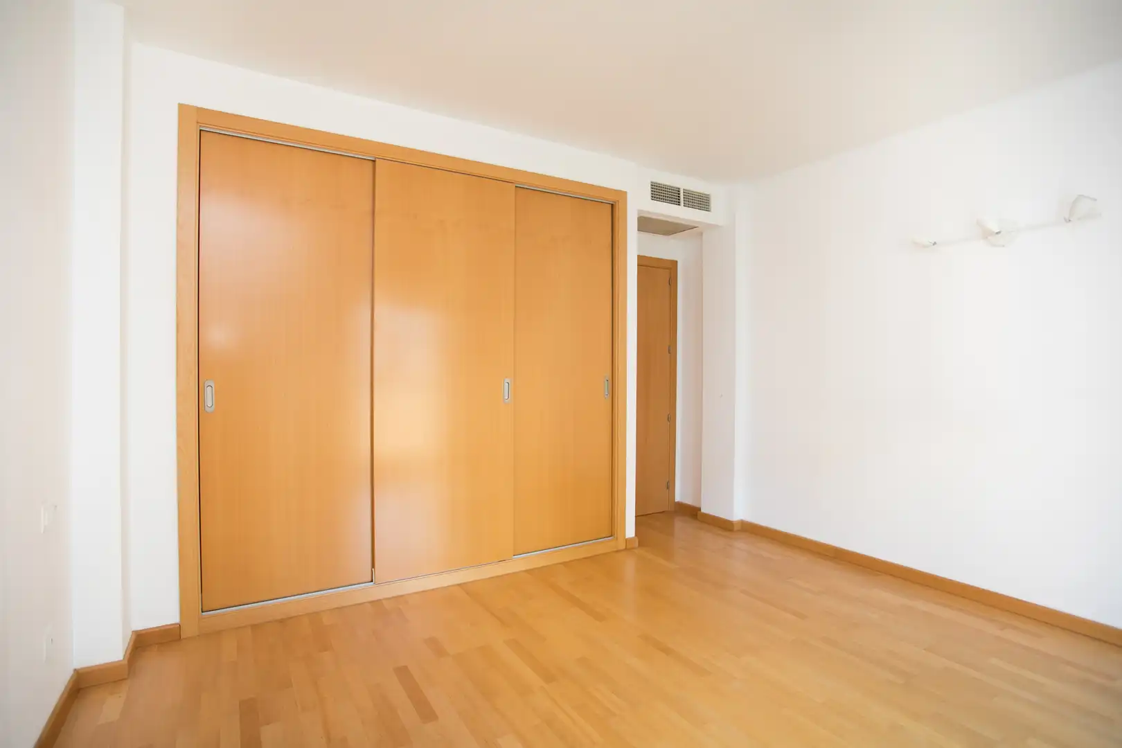 Piso con ascensor en venta en Adolf V. Humasque 3, imagen 4