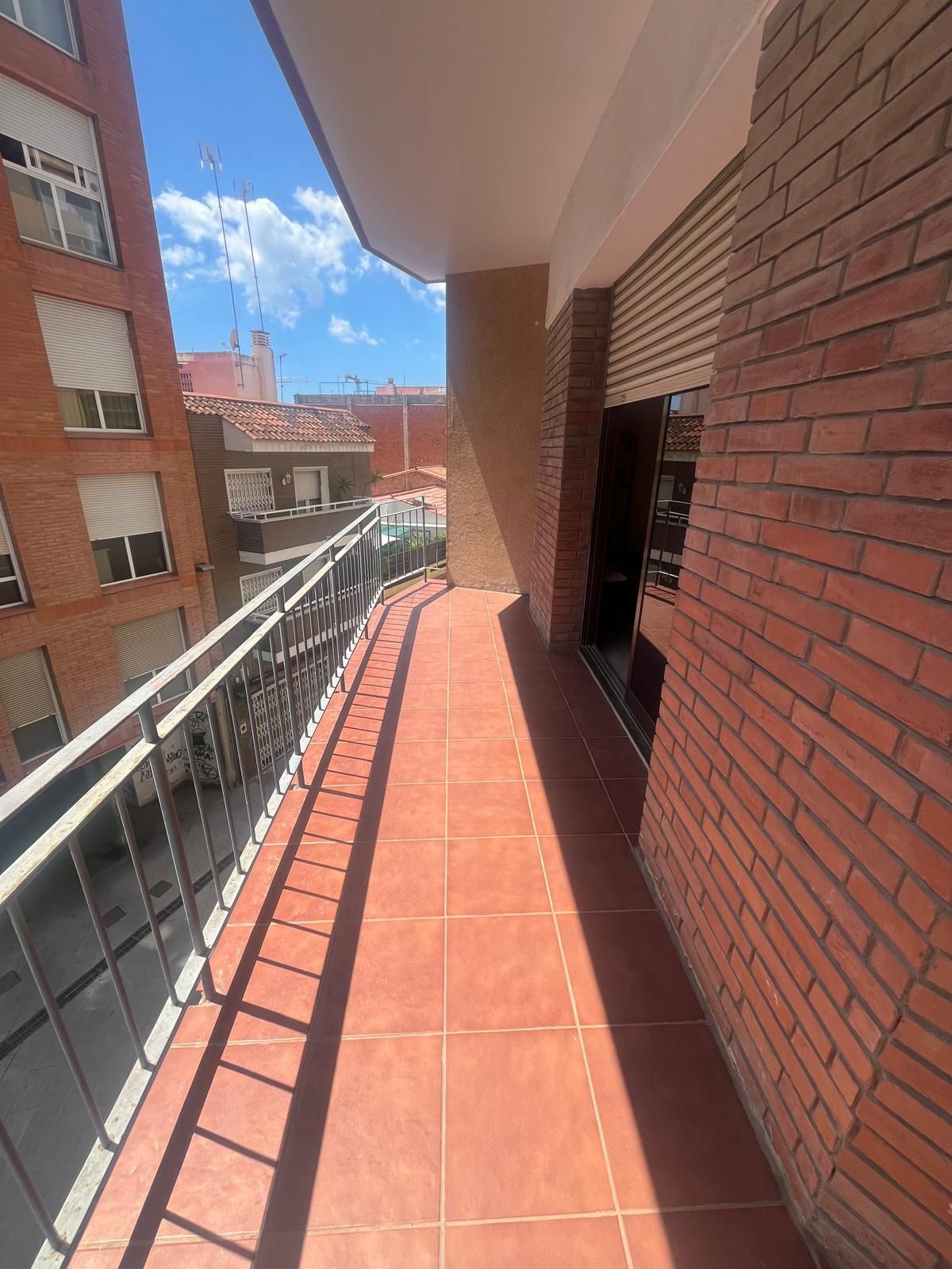 Terrassa de Pis en venda en Cornellà de Llobregat amb Balcó