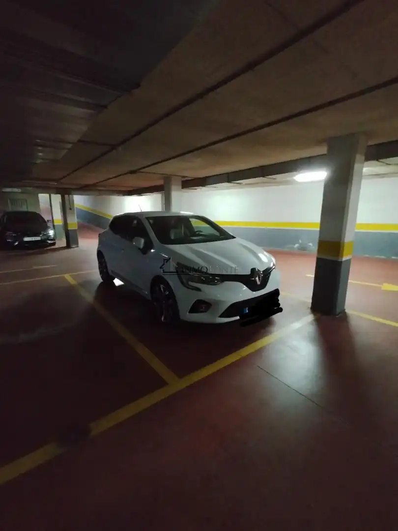 Parkplatz von Dachboden zum Verkauf in Pontevedra Capital  mit Heizung, Abstellraum und Möbliert
