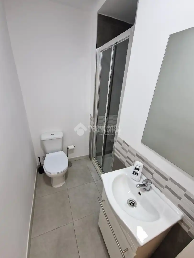 Bany de Pis de lloguer en Getafe amb Aire condicionat i Calefacció
