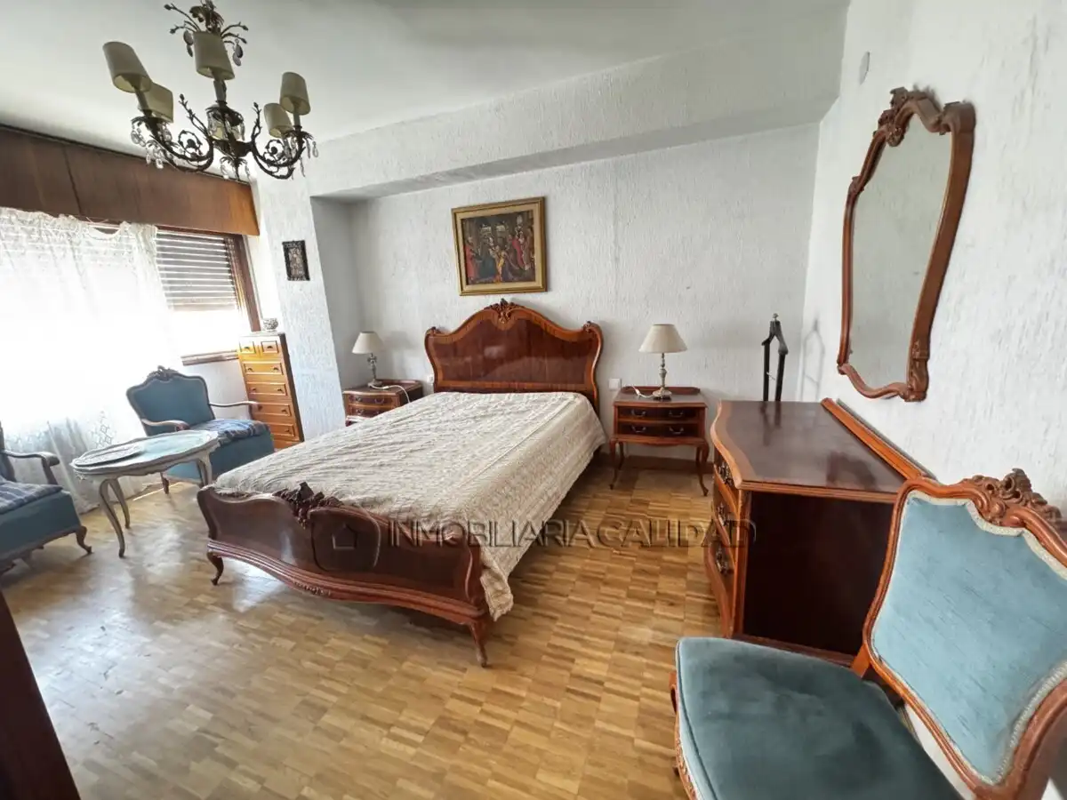 Bedroom of Flat for rent in Burgos  with Heating, Furnished and Pets allowed