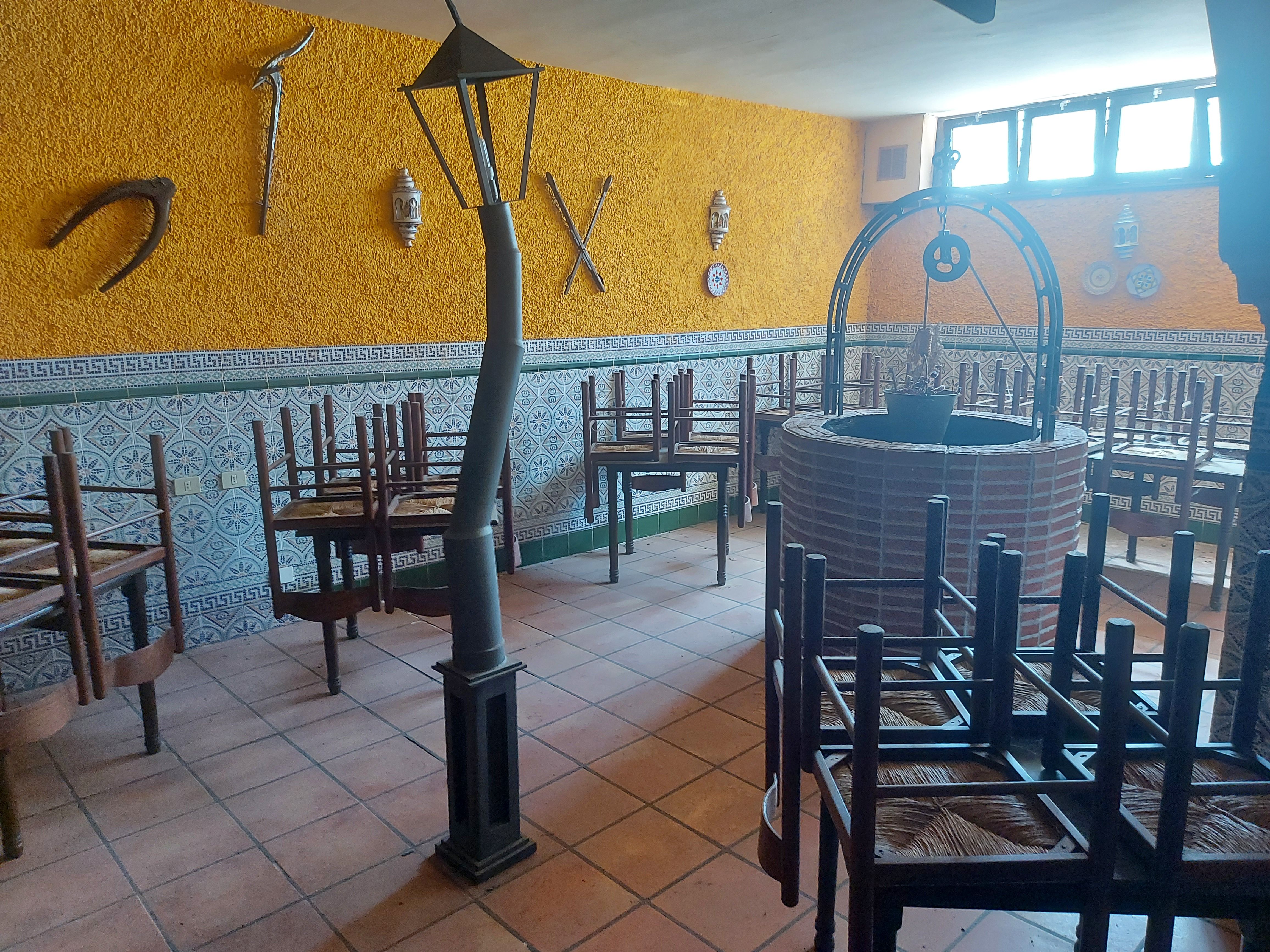 Premises for sale in San Cristóbal de la Laguna  with Furnished