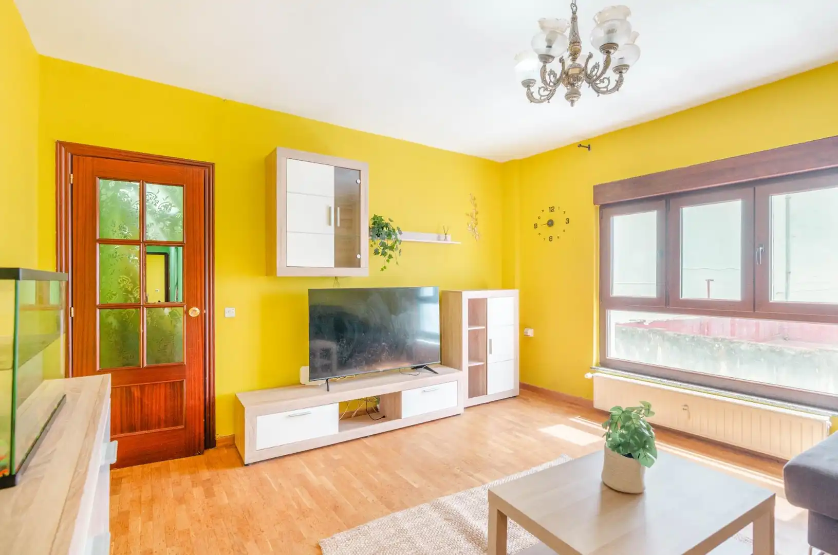 Sala de estar de Piso en venta en Oviedo  con Calefacción y Trastero