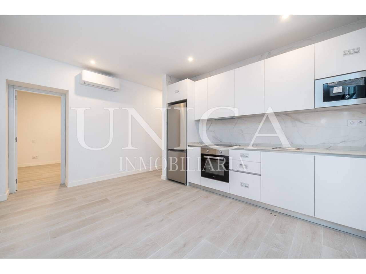 Kitchen of Flat for sale in  Madrid Capital  with Air Conditioner and Heating
