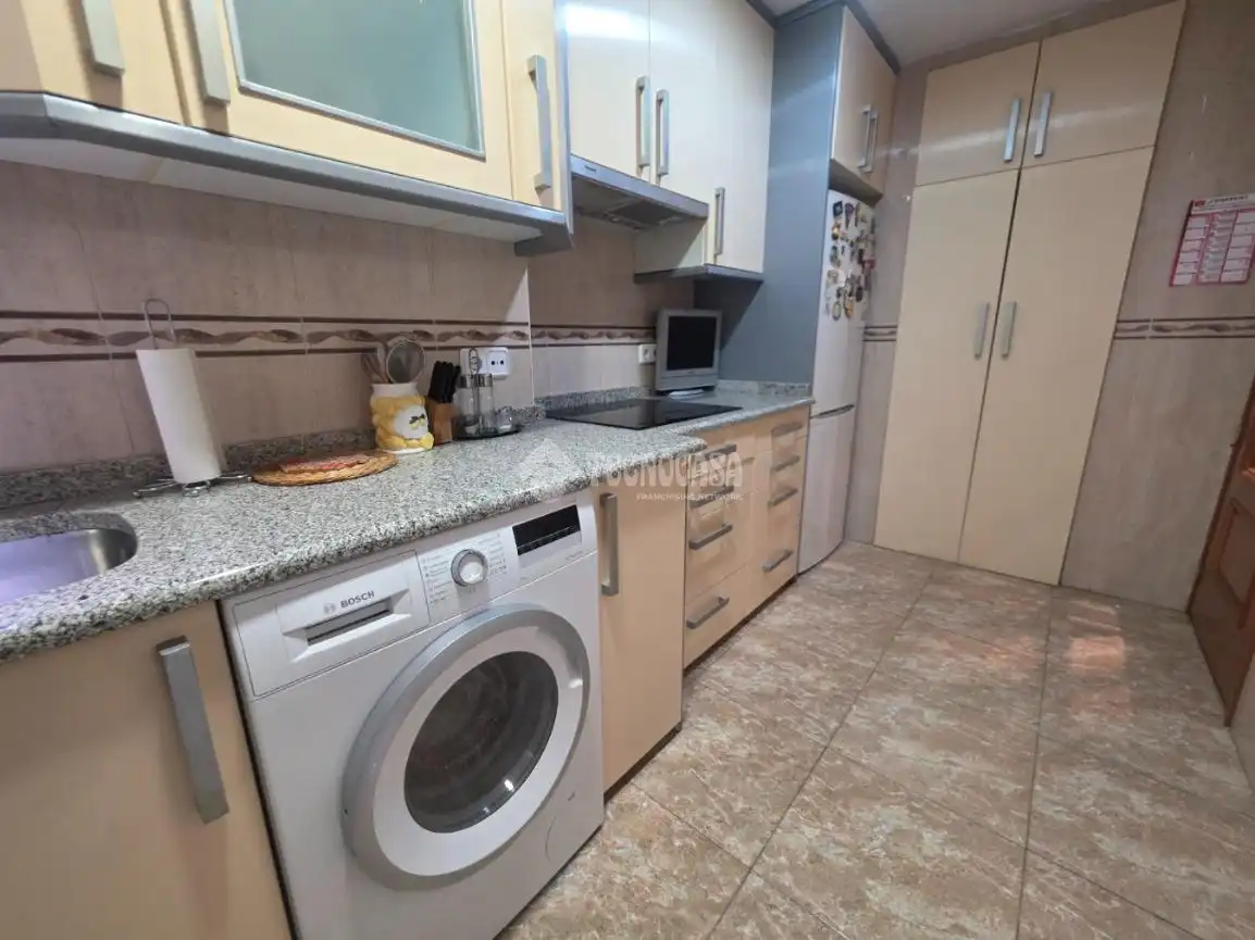 Küche von Wohnung zum Verkauf in Alcorcón mit Heizung, Parkett und Terrasse