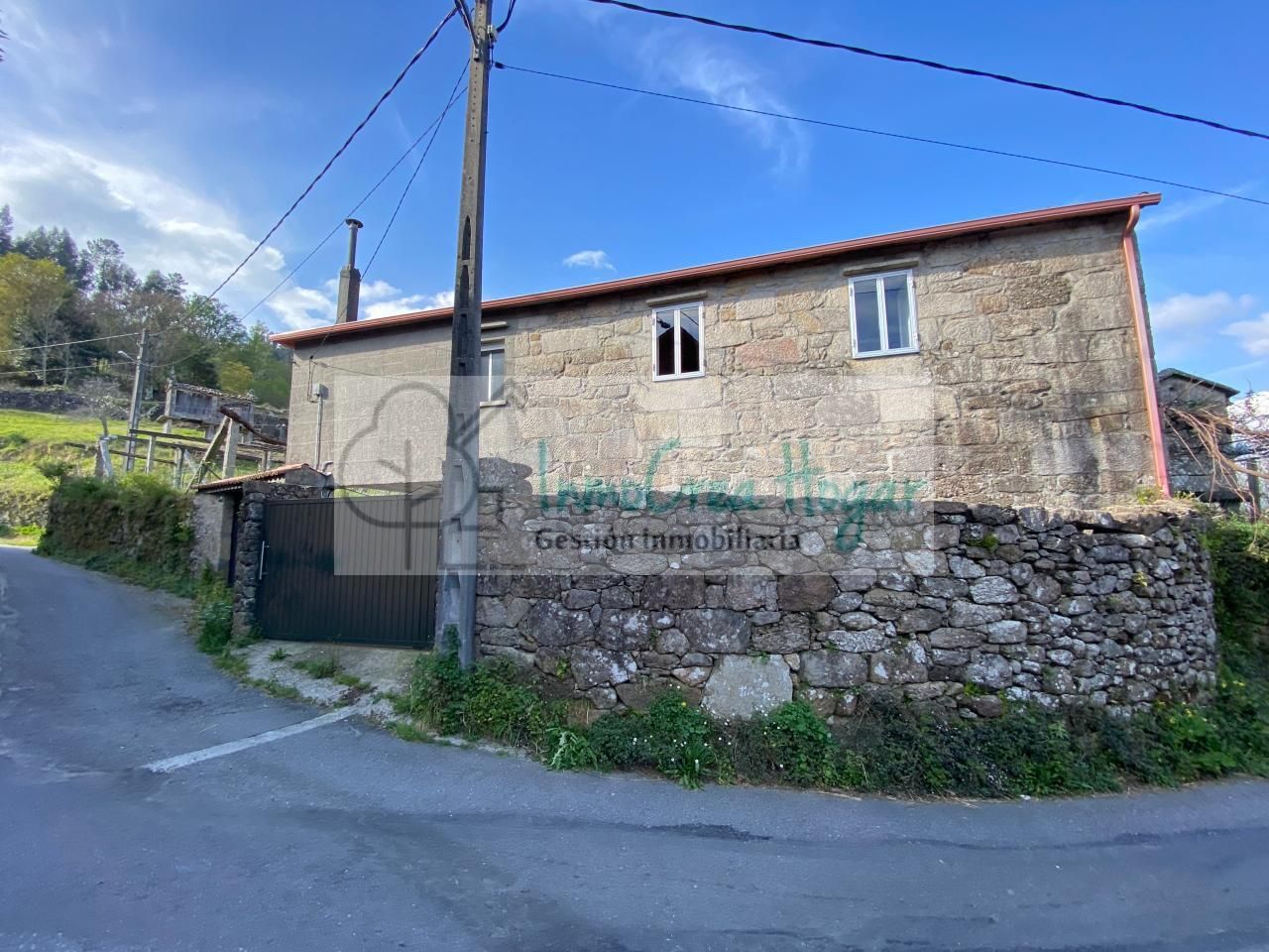Außenansicht von Haus oder Chalet zum verkauf in Campo Lameiro mit Heizung, Privatgarten und Abstellraum