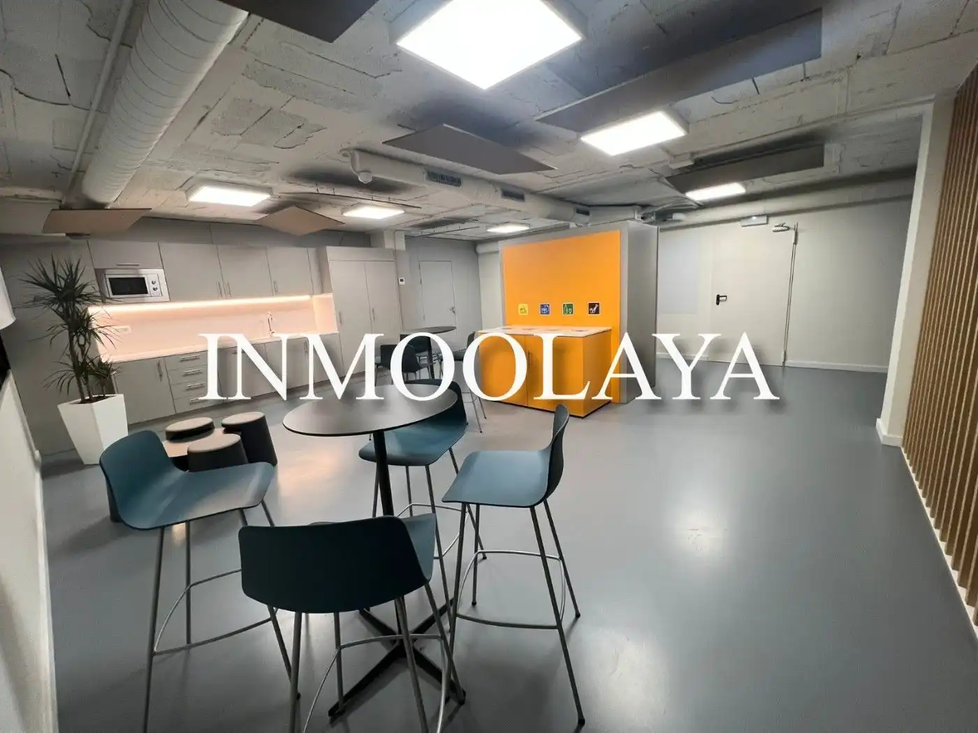 Oficina de alquiler en Sant Joan Despí con Aire acondicionado, Calefacción y Terraza