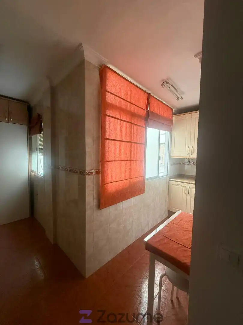 Badezimmer von Wohnung zur Miete in Huelva mit Klimaanlage, Möbliert und Ofen