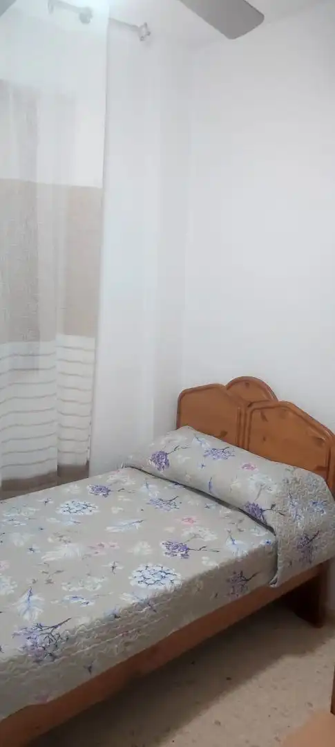 Schlafzimmer von Wohnung zur Miete in Jaén mit Möbliert