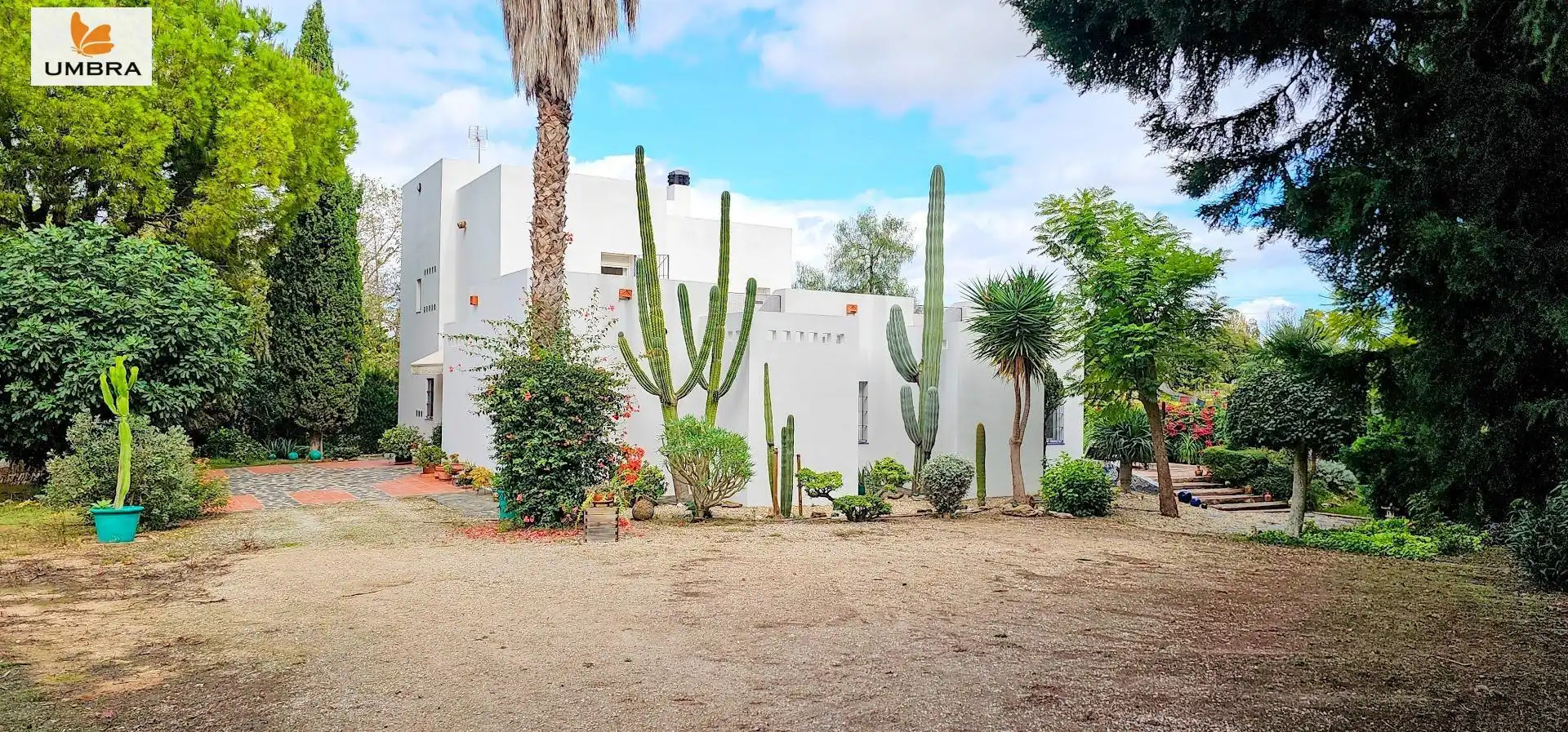 Houses for sale in Parque Atlántico - Ronda este