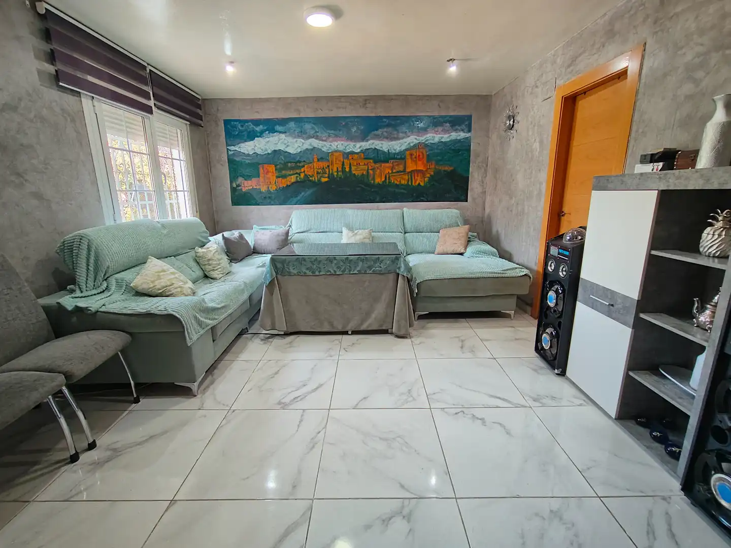 Sala de estar de Casa adosada en venta en Alhendín con Aire acondicionado, Amueblado y Balcón
