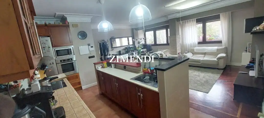 Kitchen of Flat for sale in Durango  with Air Conditioner, Heating and Storage room