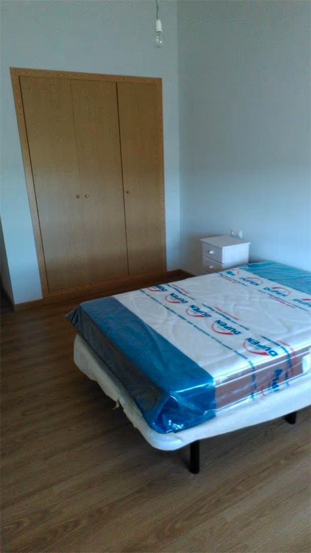 Dormitori de Casa o xalet en venda en Cuenca Capital amb Moblat