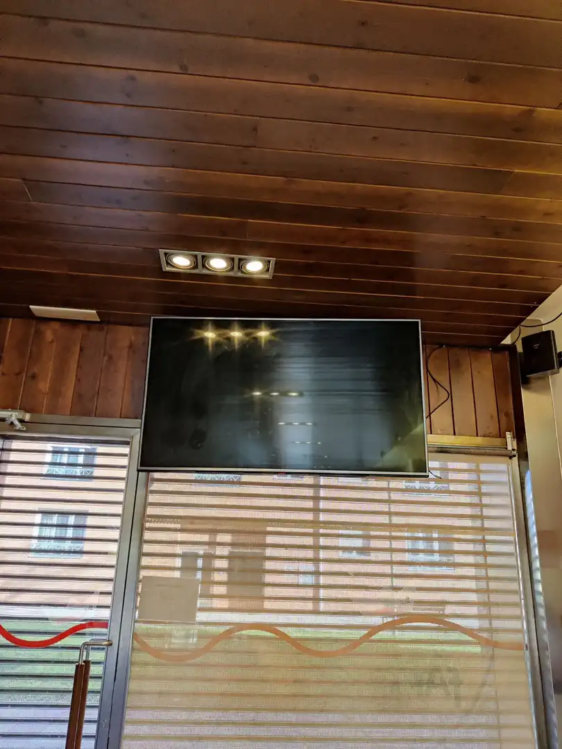 Commercial properties for sale in Burgos  with Air Conditioner