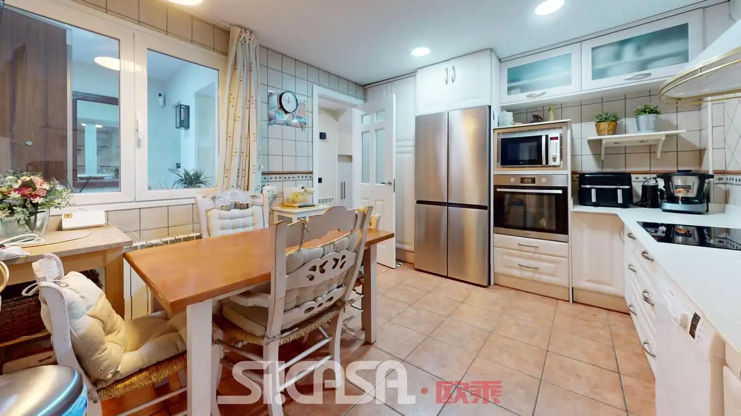 Cocina de Casa adosada en venta en Parla con Aire acondicionado, Calefacción y Terraza