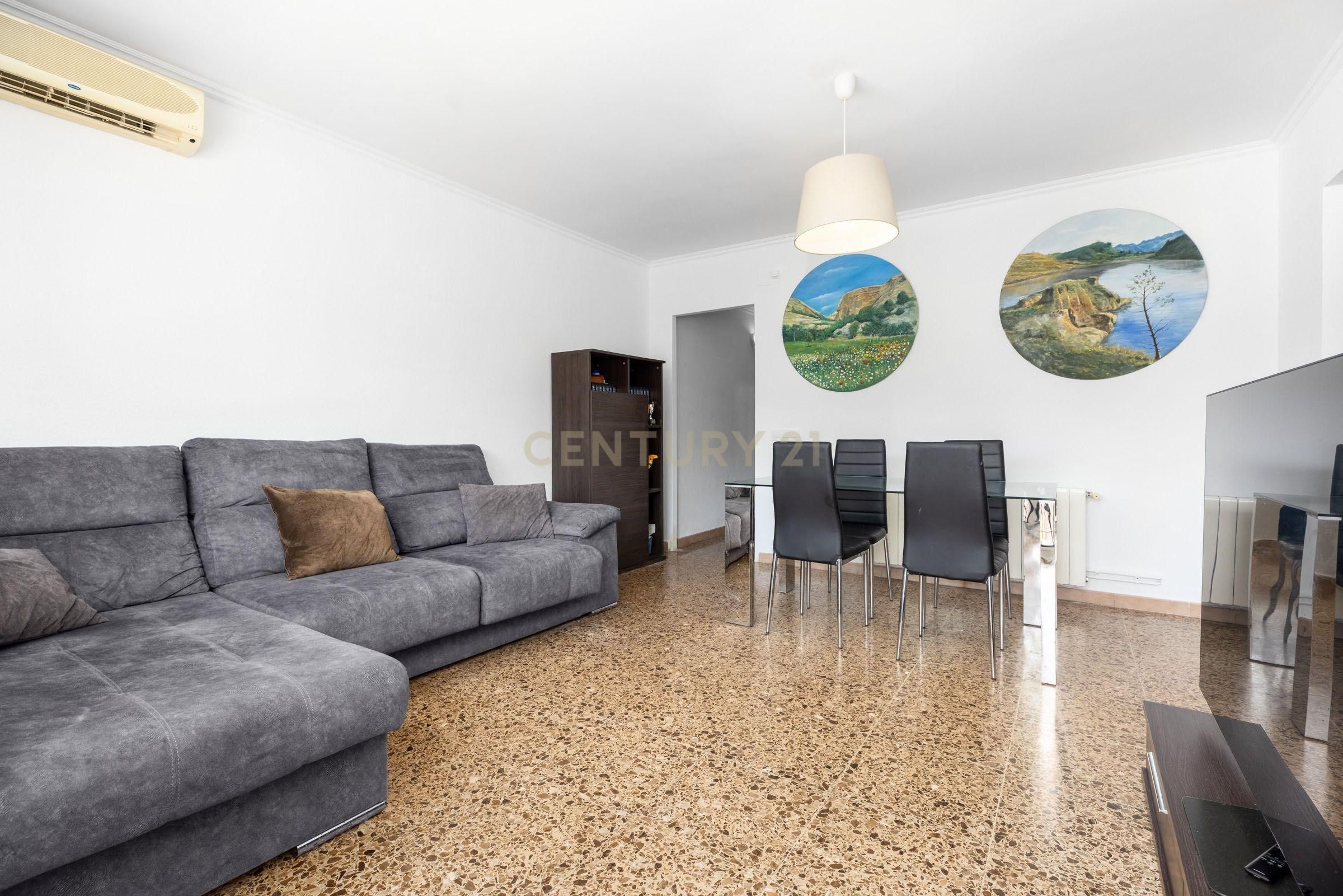 Living room of Flat for sale in Pineda de Mar  with Air Conditioner