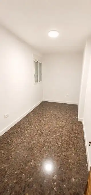 Dachboden zum Verkauf in Alzira mit Klimaanlage, Terrasse und Alarm
