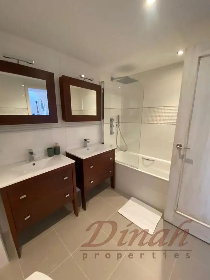Bathroom of Apartments for rent in Altea  with Air Conditioner, Heating and Terrace