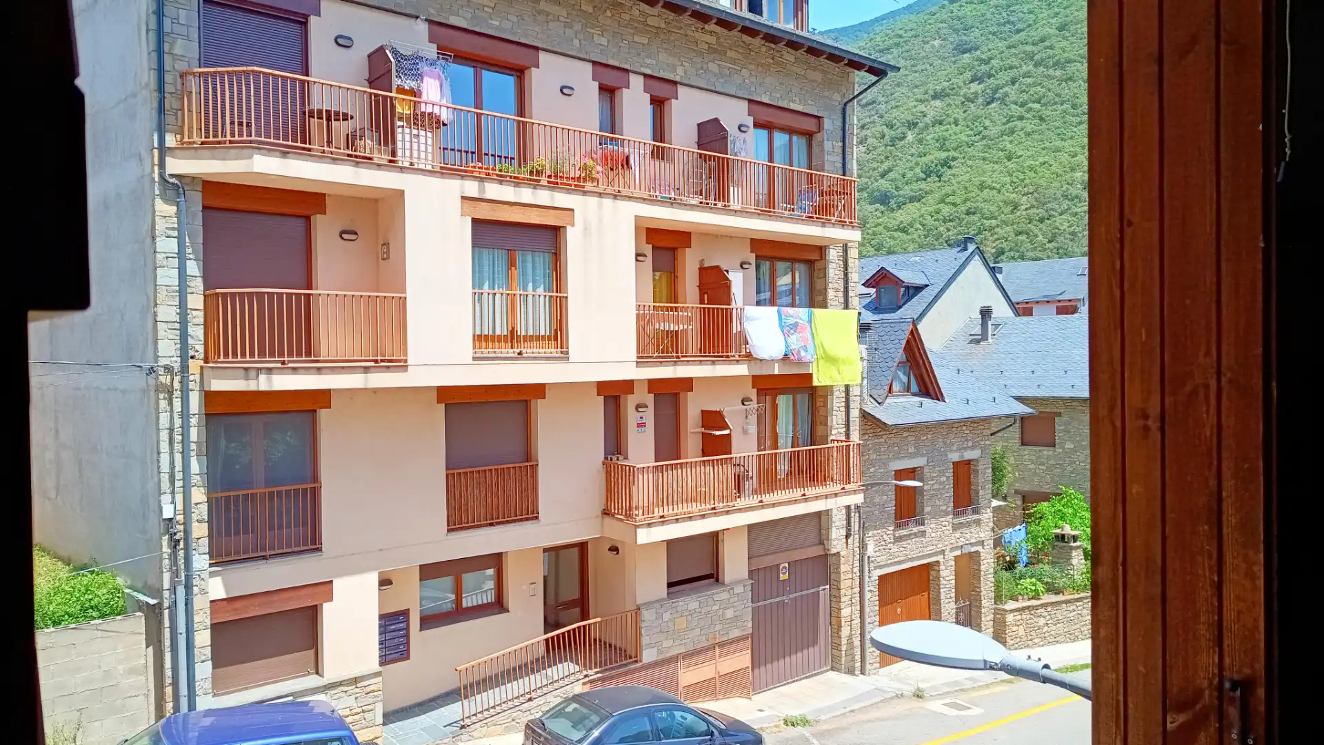 Exterior view of Flat for sale in Sort  with Heating, Parquet flooring and Furnished