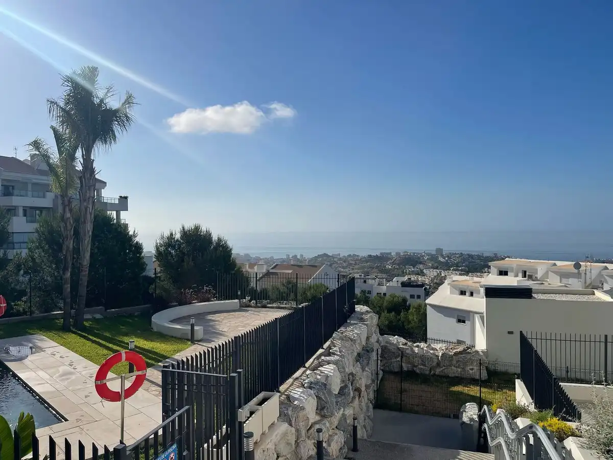 Penthouse with pool for sale in rocas blancas, imagen 3