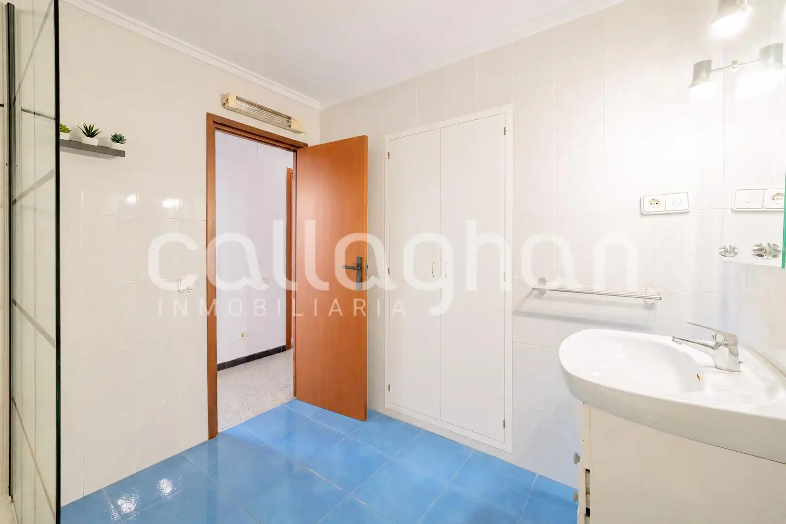 Wohnung zum Verkauf in Valencia mit Möbliert und Balkon