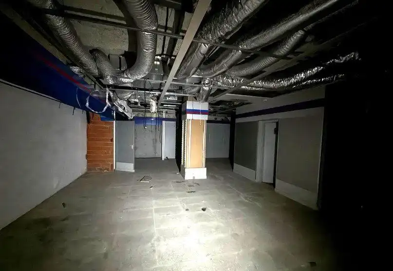 Business premises for sale in Casc Urbà, imagen 10
