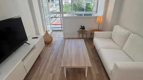 Foto 2 de Piso de alquiler en Barrio del Nervión, Sevilla Capital
