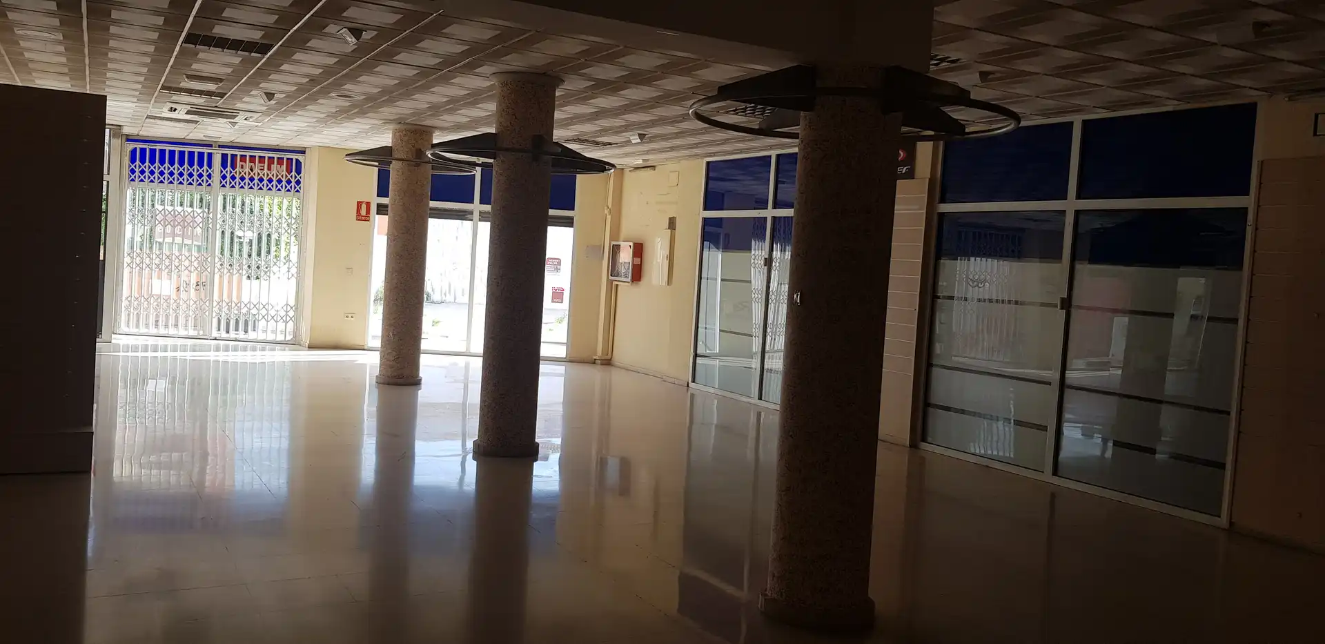 Business premises for sale in Carrer Valencia, imagen 3