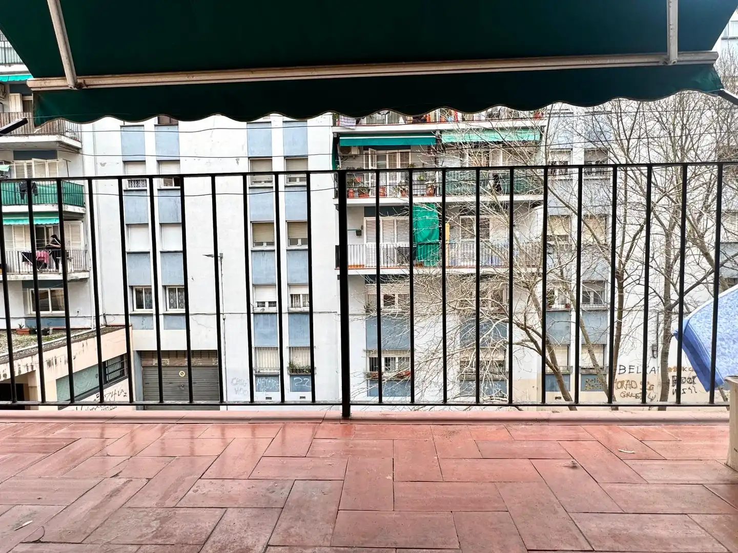Terrassa de Pis en venda en Girona amb Calefacció, Balcó i Internet