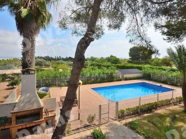 Xalet amb piscina en venda a Los Balcones - Los Altos