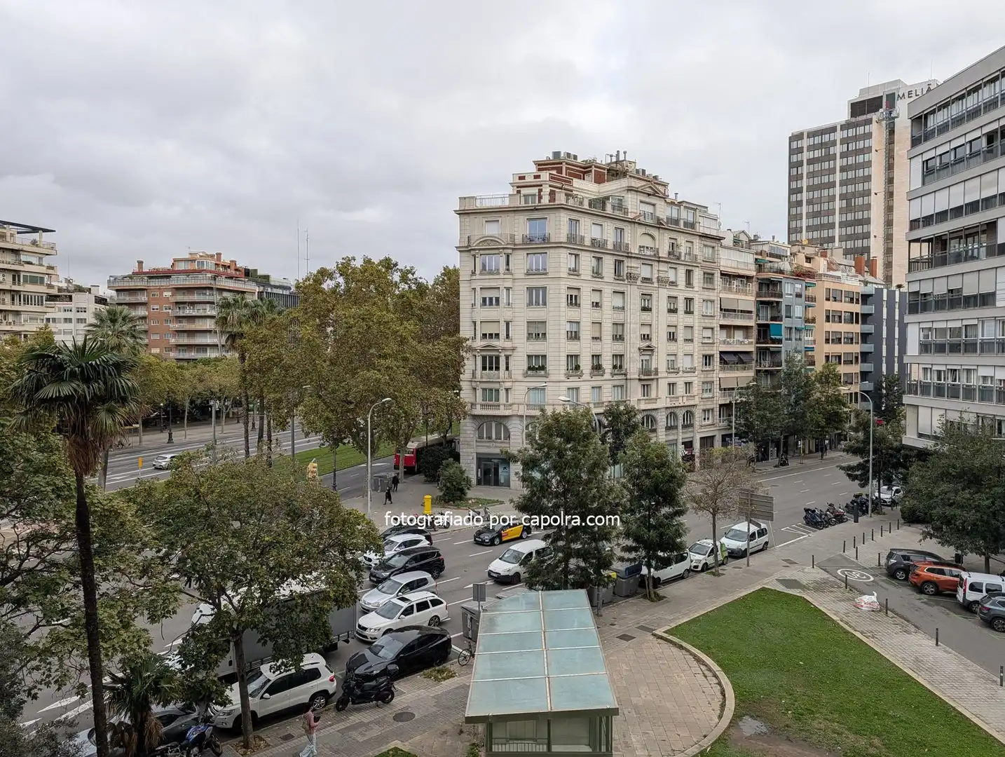 Außenansicht von Büro zum Verkauf in Barcelona mit Klimaanlage und Heizung