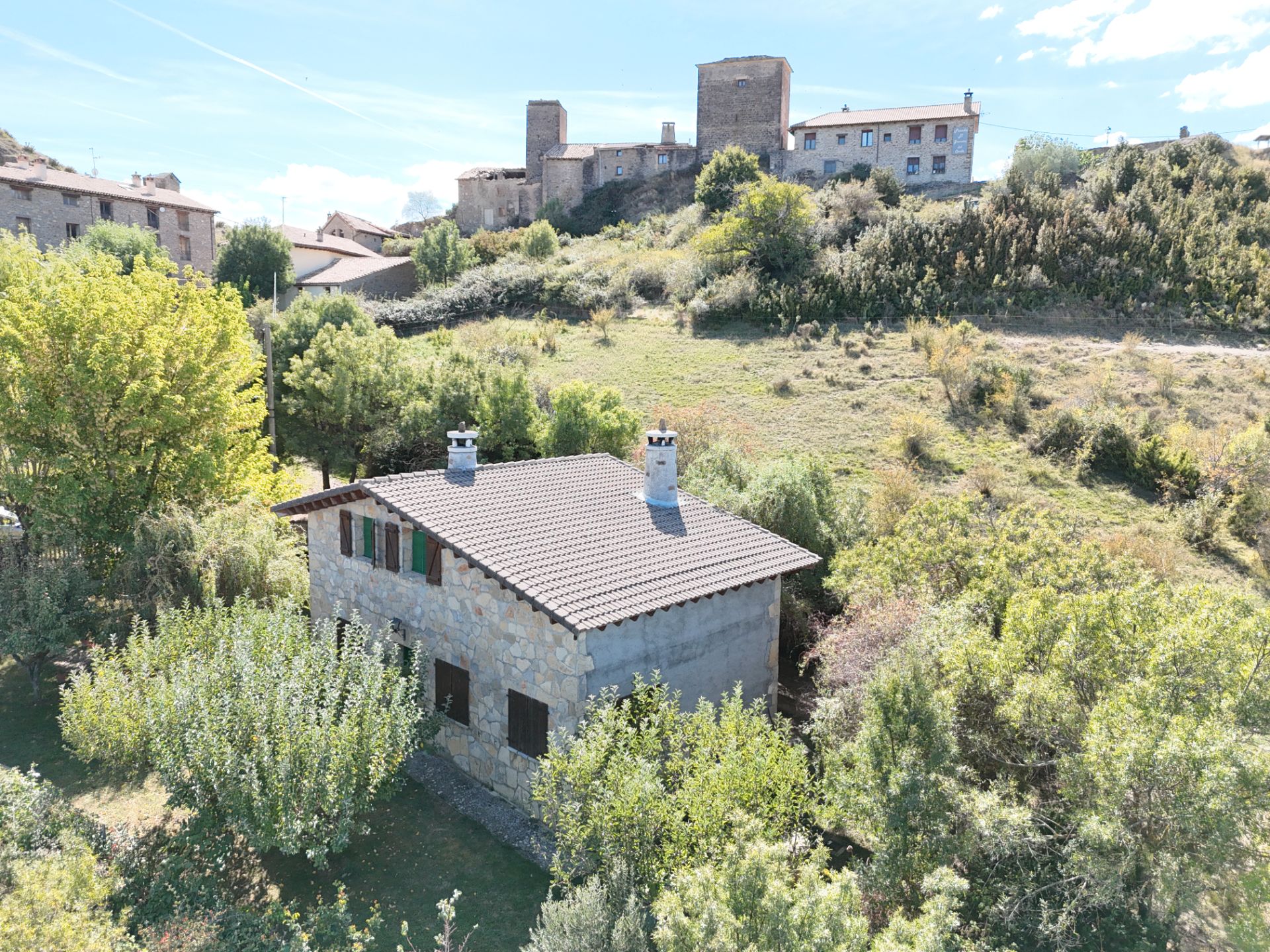 Vista exterior de Casa o xalet en venda en Bailo amb Calefacció, Jardí privat i Terrassa