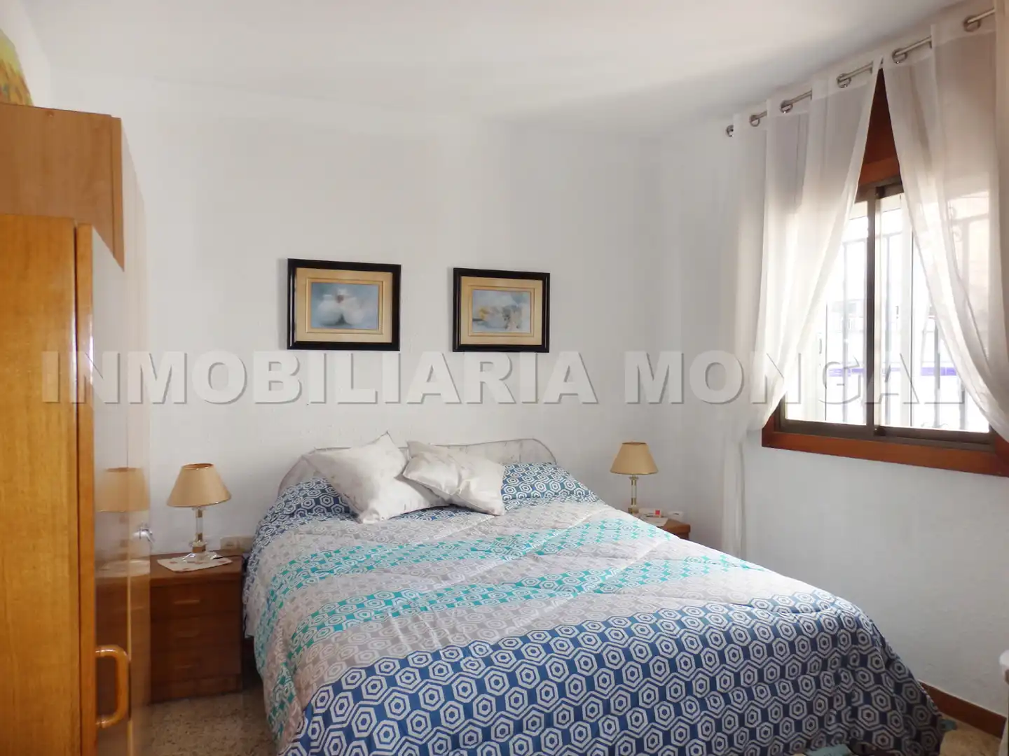 Dormitori de Àtic en venda en L'Hospitalet de Llobregat amb Aire condicionat, Terrassa i Forn