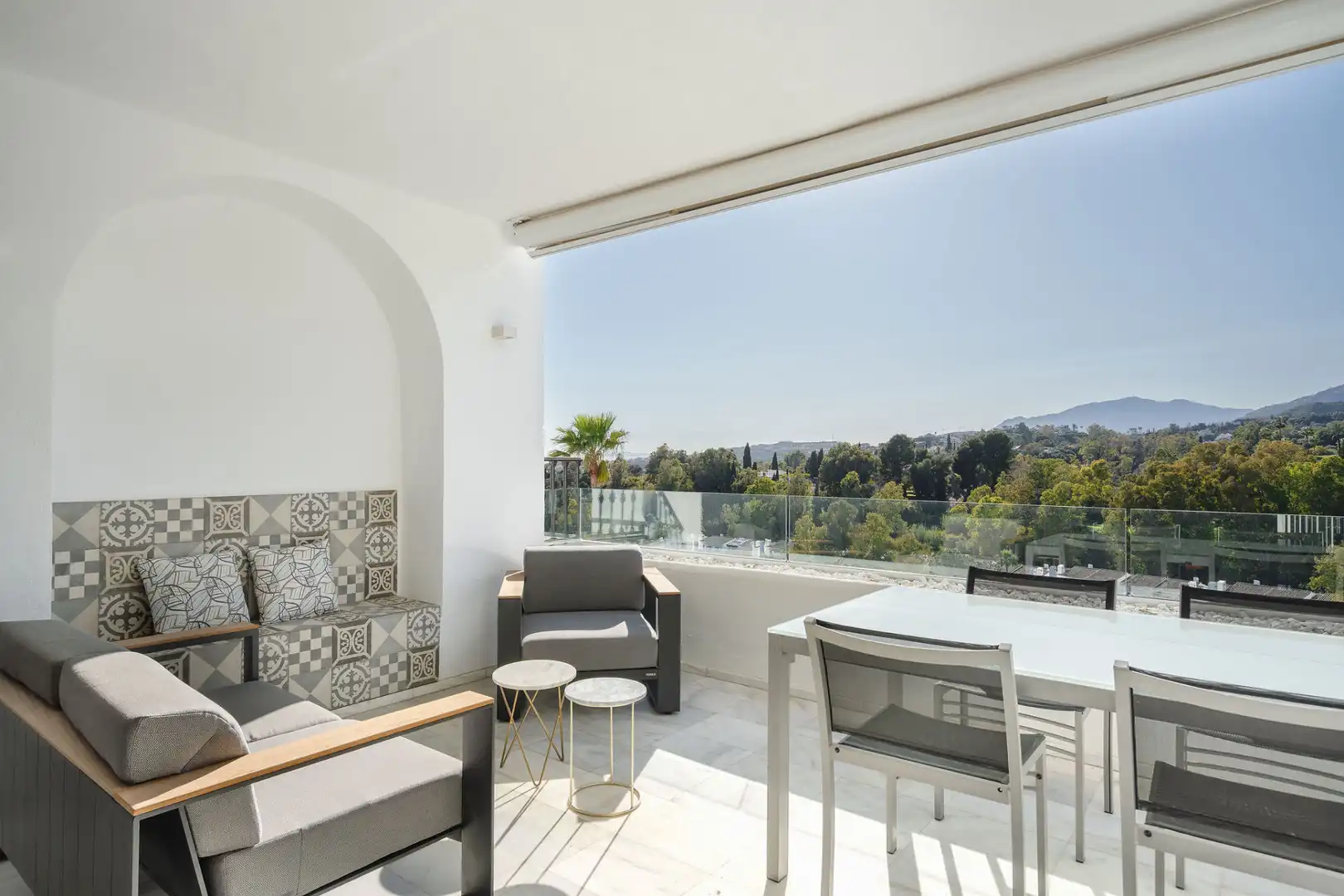 Apartament amb terrassa en venda a La Quinta