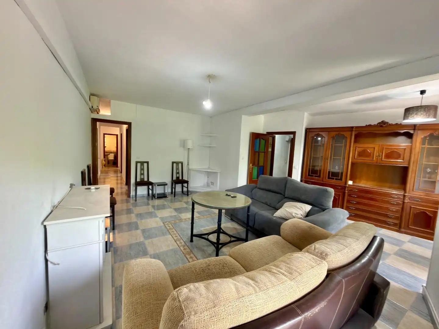 Sala de estar de Piso en venta en Córdoba con Terraza, Trastero y Amueblado