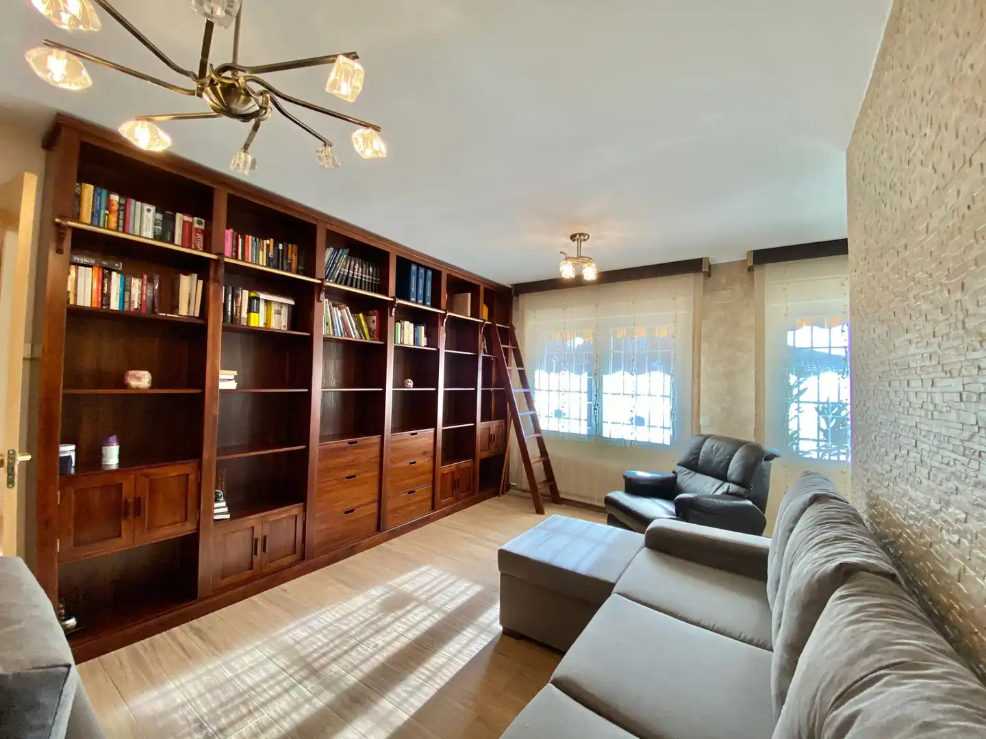 Sala de estar de Casa o chalet en venta en Guadarrama con Aire acondicionado, Calefacción y Jardín privado