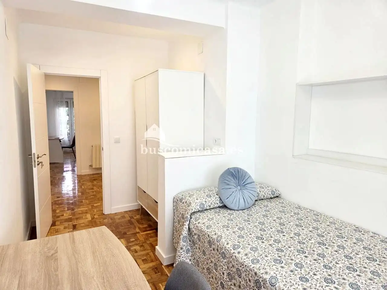 Dormitori de Pis per a compartir en Jaén amb Aire condicionat, Calefacció i Parquet