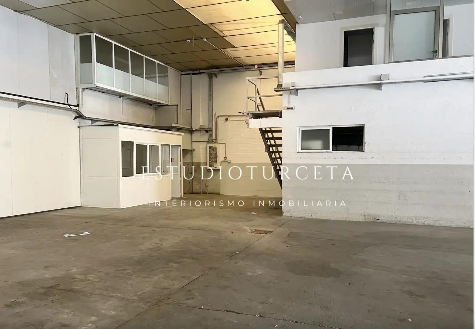 Nau industrial en venda a Carrer de Francesc Vila, 10, Roquetes - Can Magí