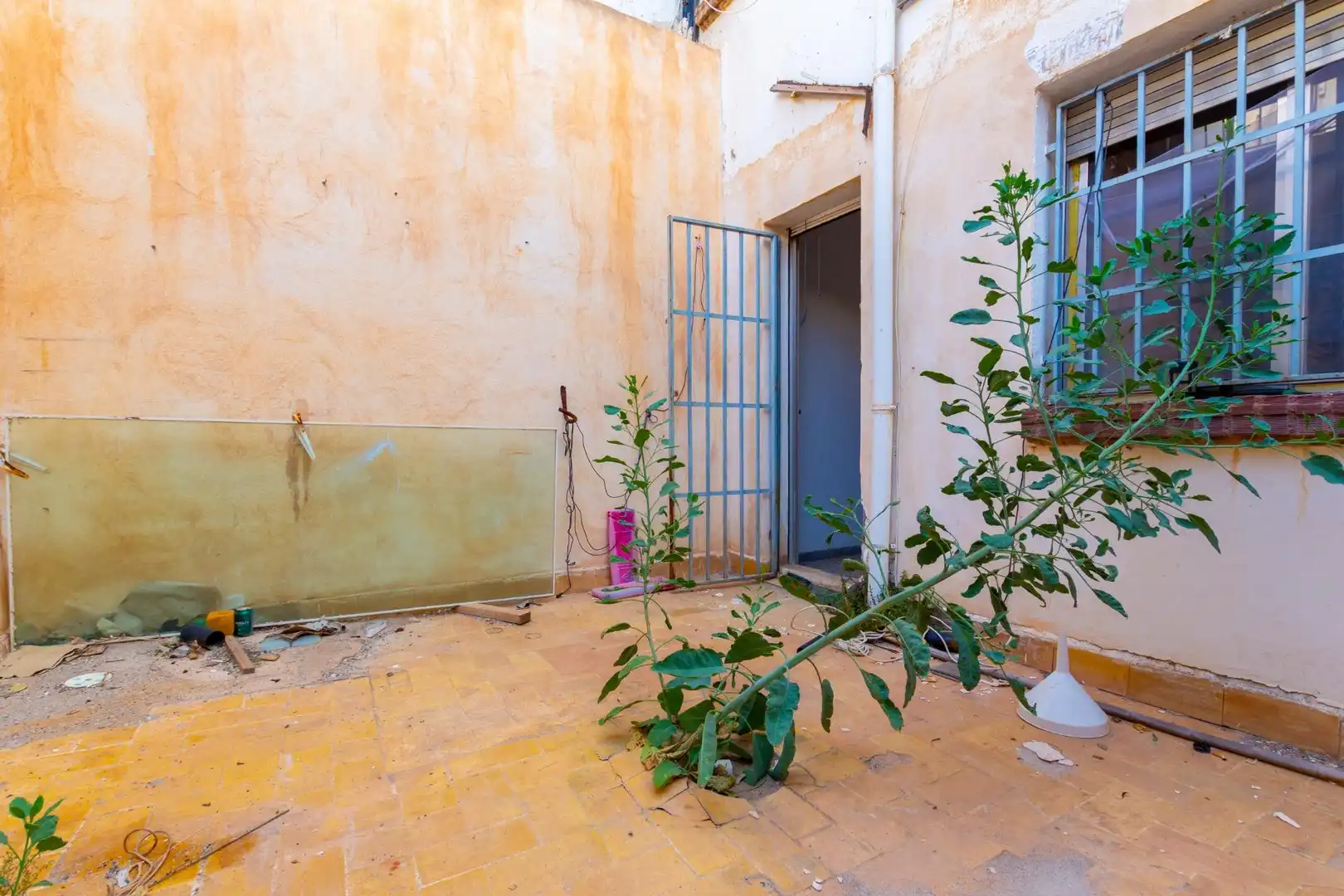 Außenansicht von Erdgeschoss zum Verkauf in Águilas mit Privatgarten, Terrasse und Möbliert
