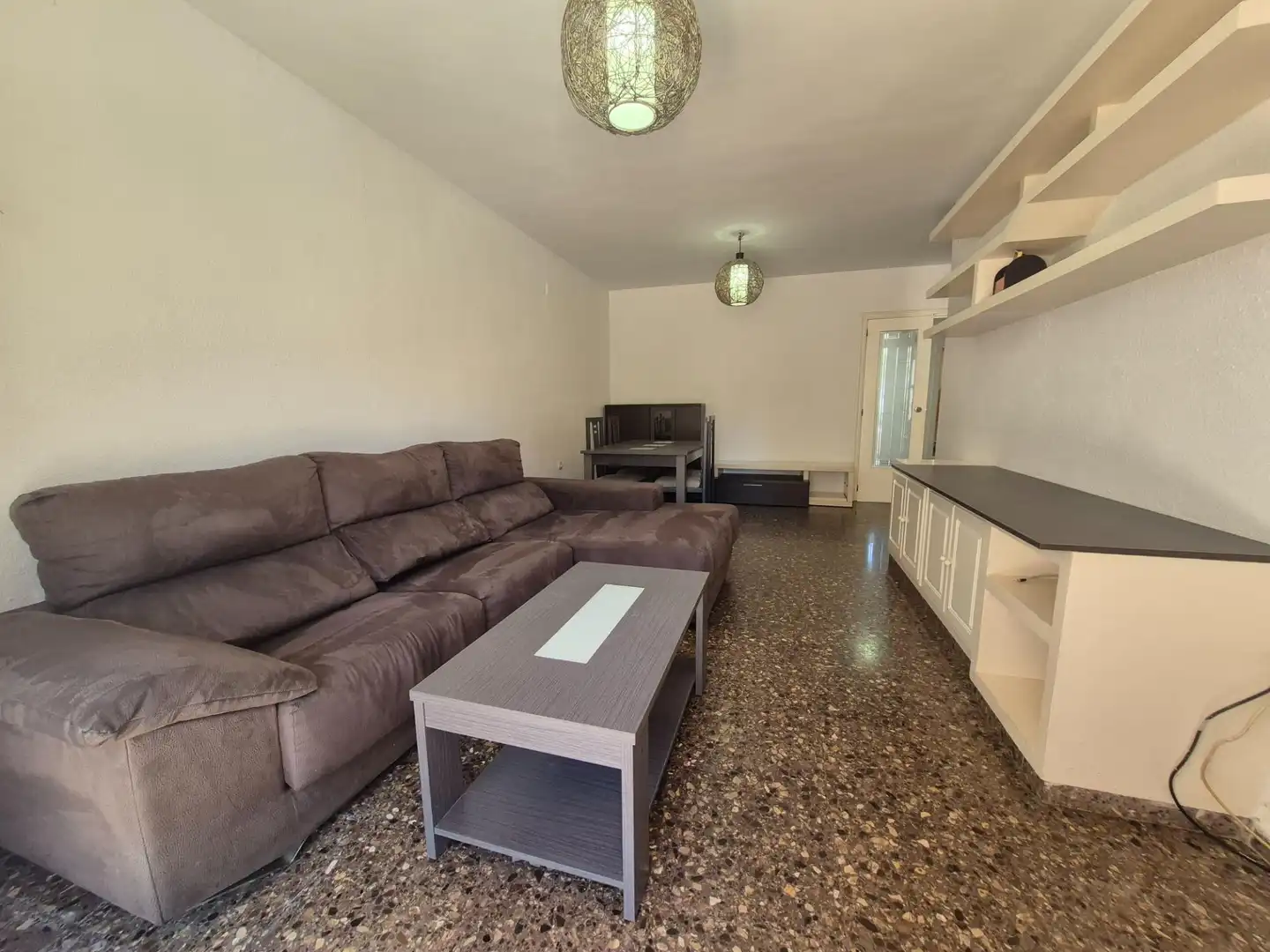 Sala de estar de Casa adosada de alquiler en Manises con Aire acondicionado, Terraza y Amueblado