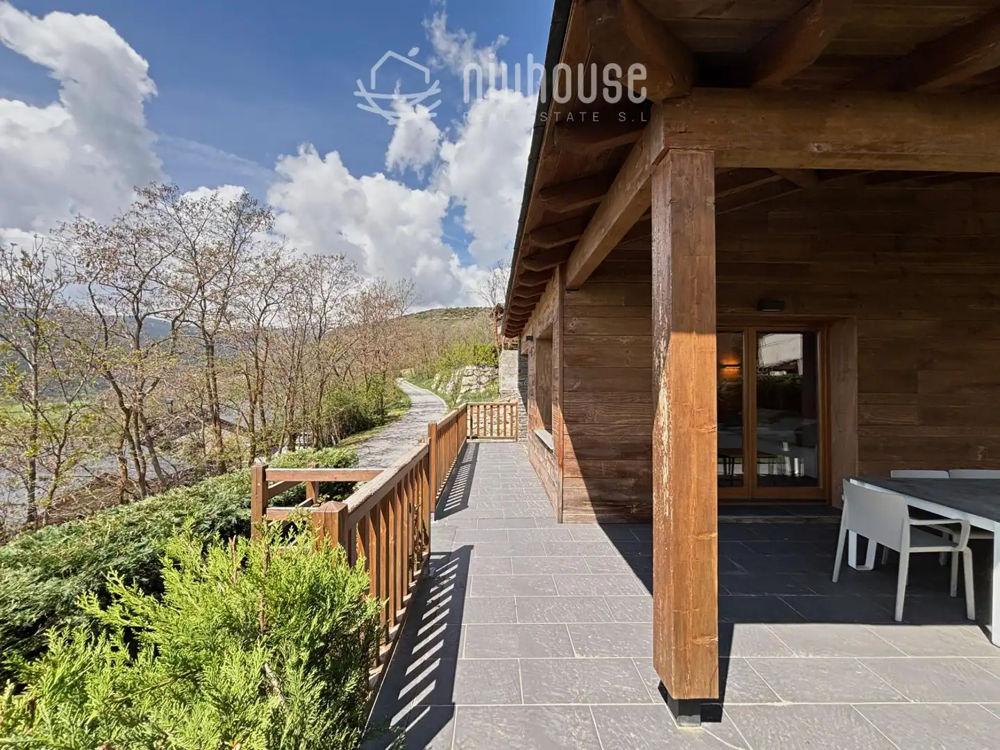 Terraza de Casa o chalet en venta en Enveitg